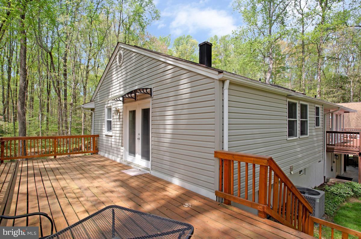 HALLMARK WOODS - Residential