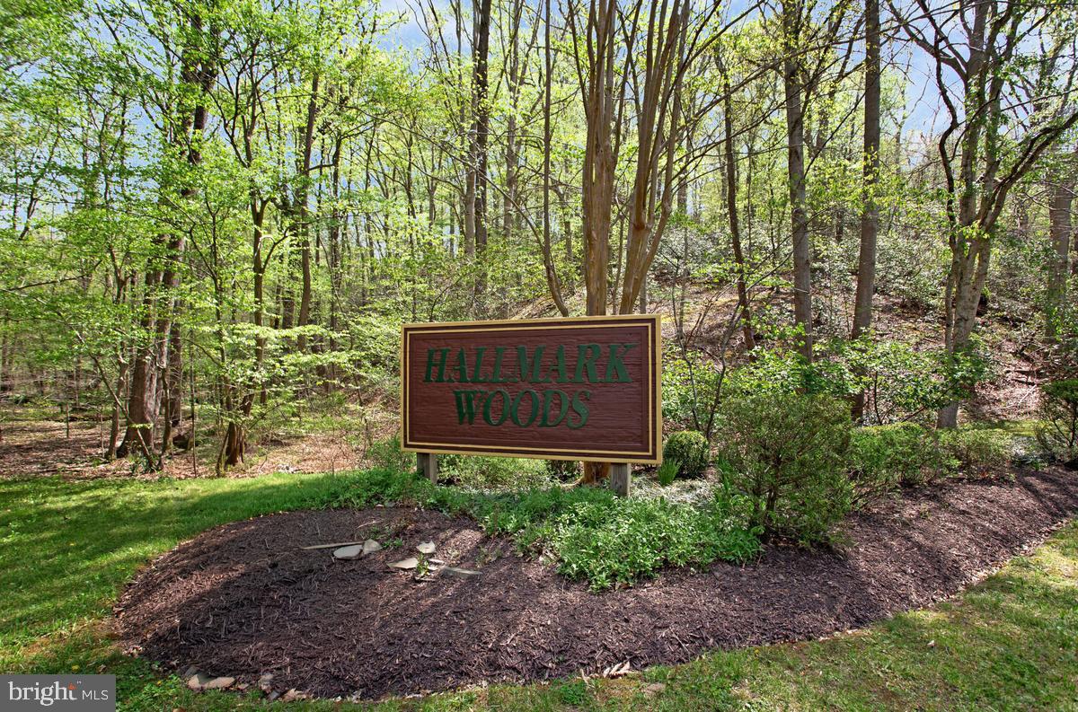 HALLMARK WOODS - Residential