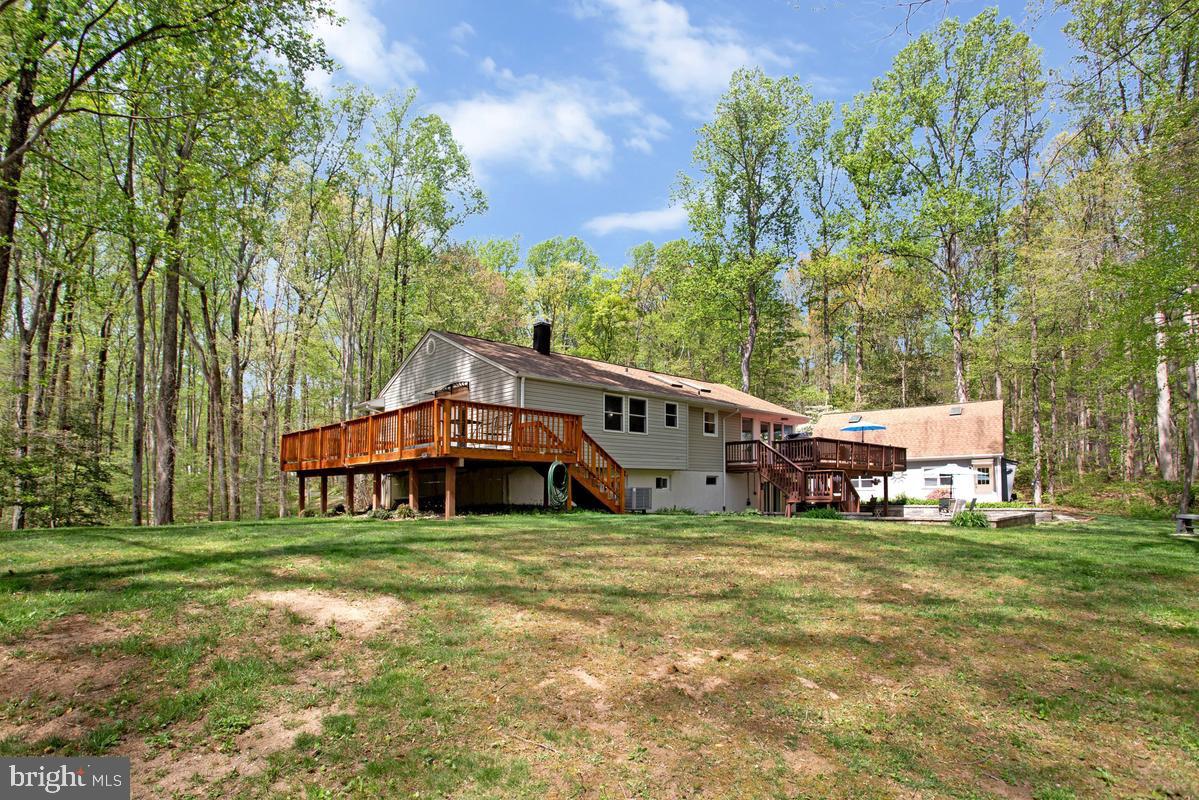 HALLMARK WOODS - Residential