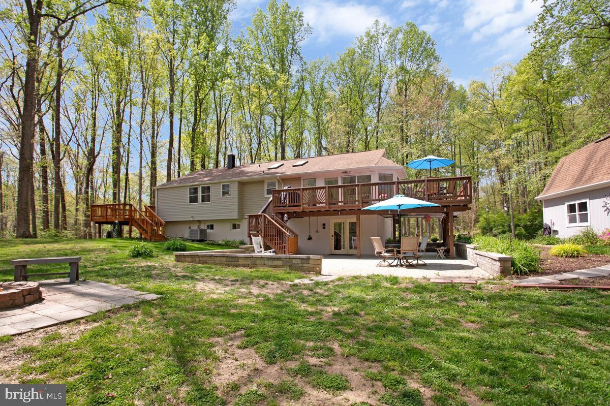 HALLMARK WOODS - Residential