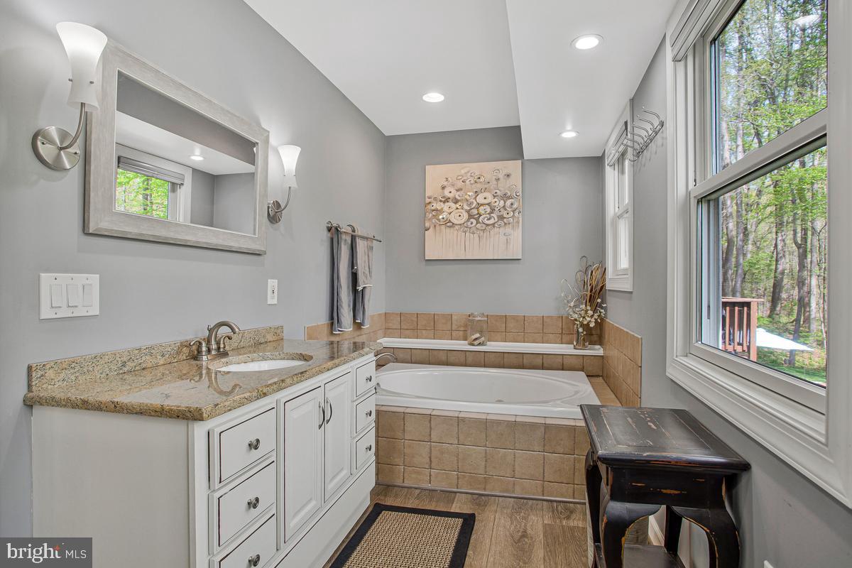 HALLMARK WOODS - Residential