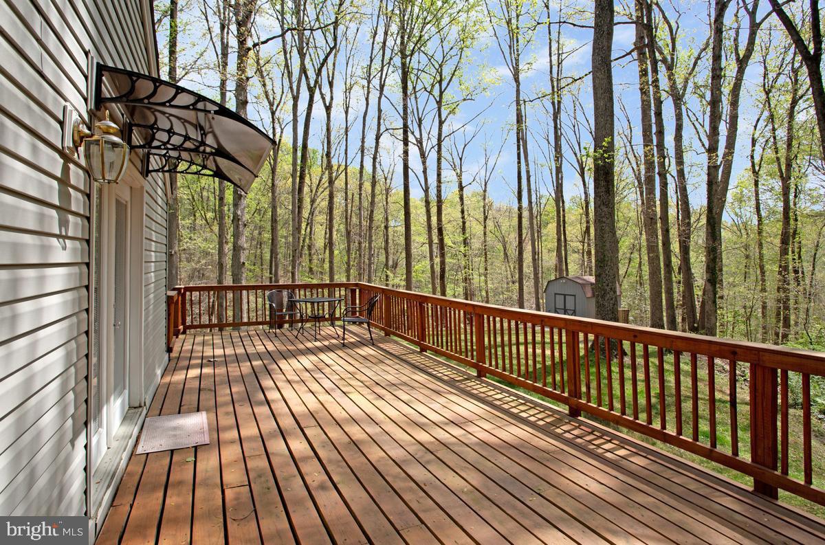 HALLMARK WOODS - Residential