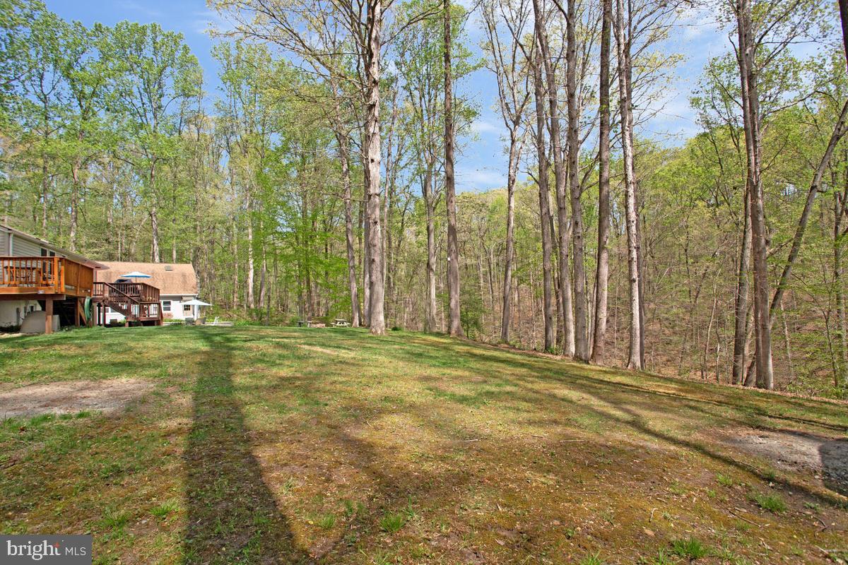 HALLMARK WOODS - Residential