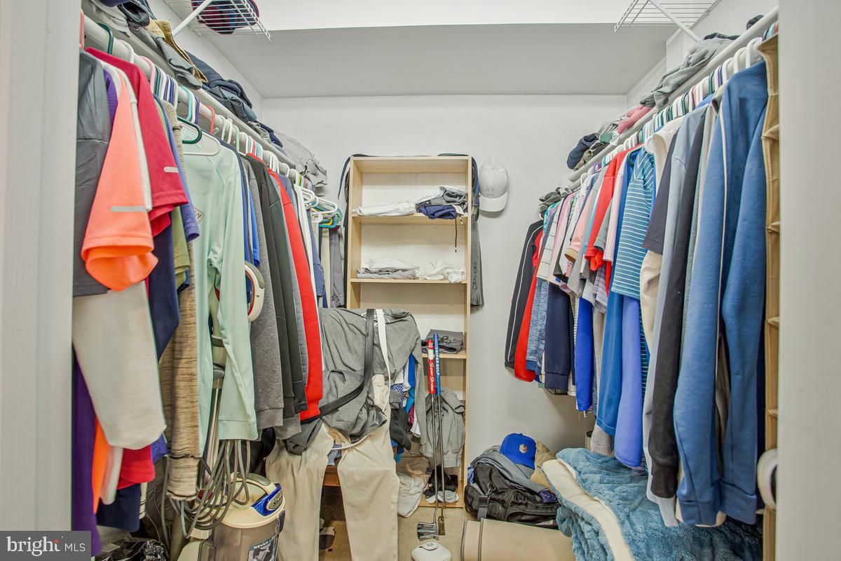 HALLMARK WOODS - Residential