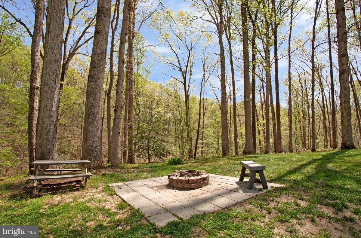 HALLMARK WOODS - Residential