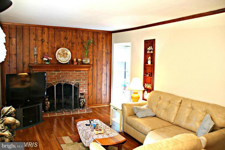 DEVONSHIRE - Residential Lease