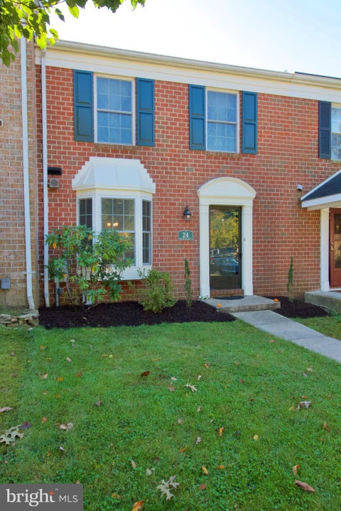 Townhouse For Rent - 24 Marshs Victory Ct<br/> Baltimore County, CATONSVILLE, MD 21228