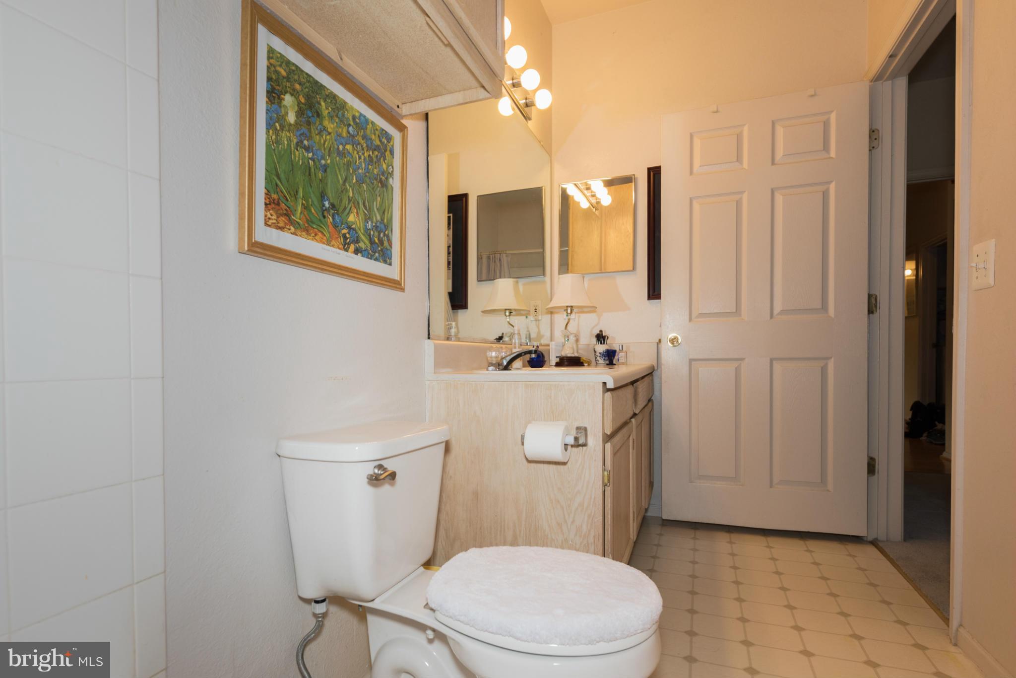 GATES OF MCLEAN - Residential