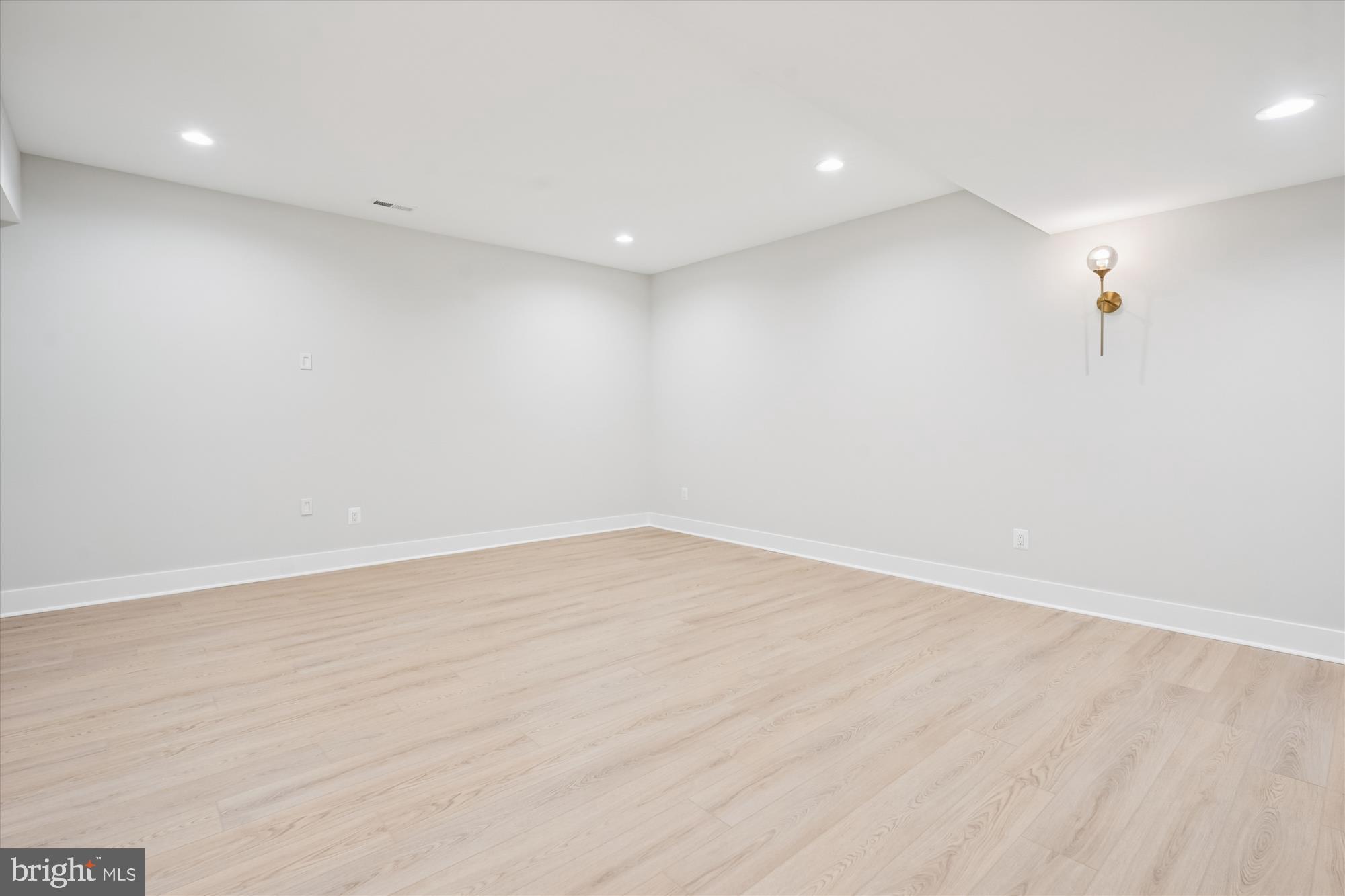 BRILYN PARK - Residential