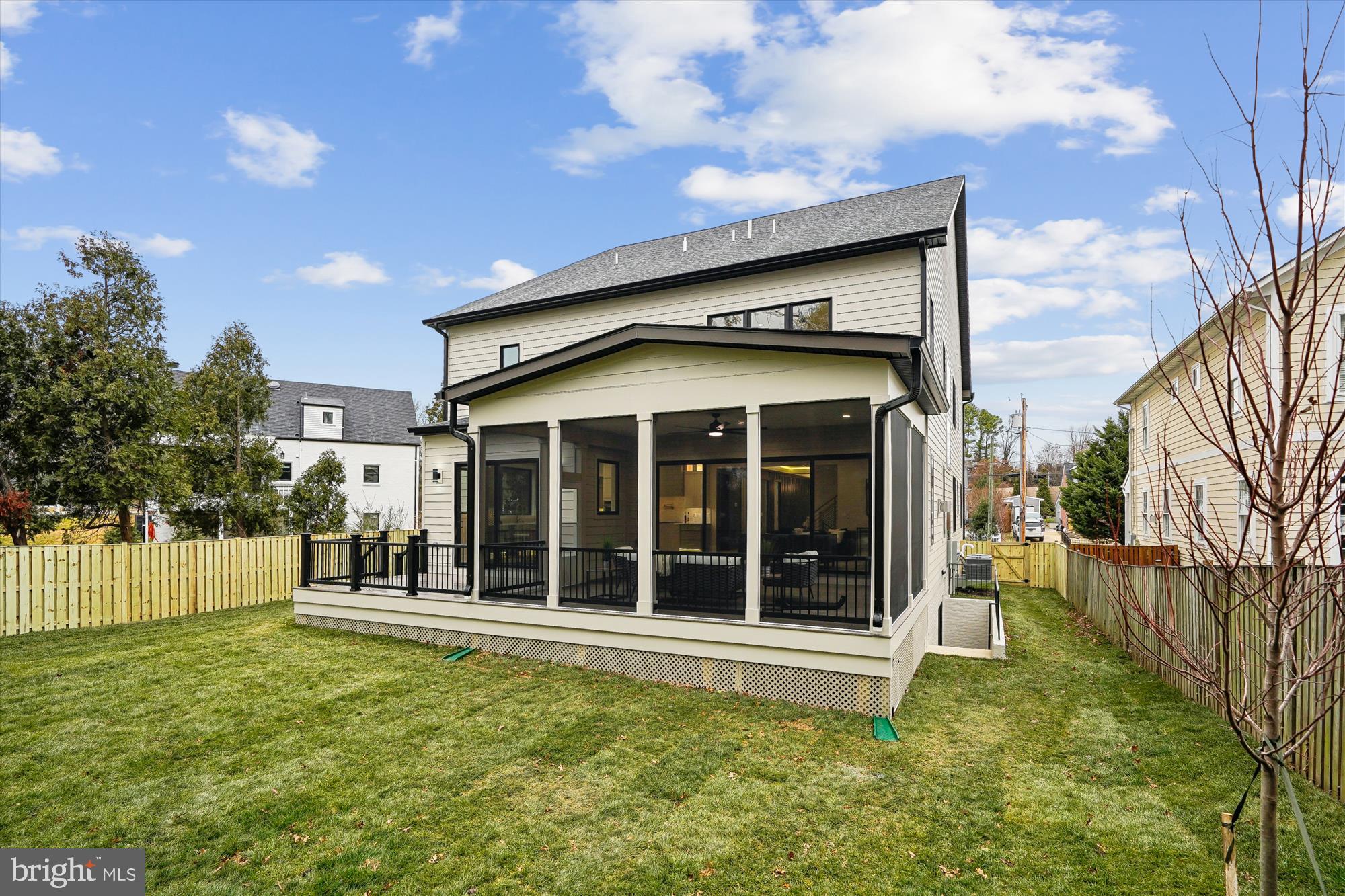 BRILYN PARK - Residential