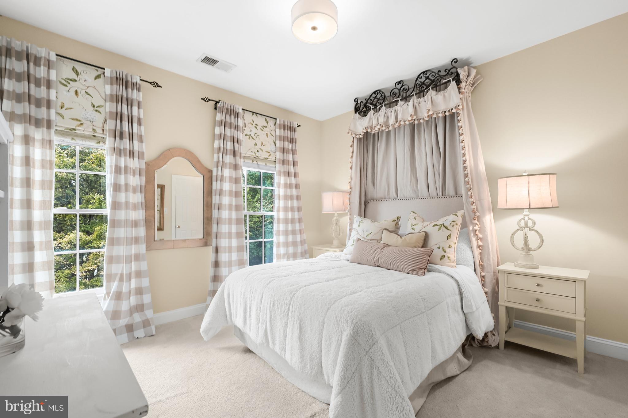 LOCUST RIDGE - Residential