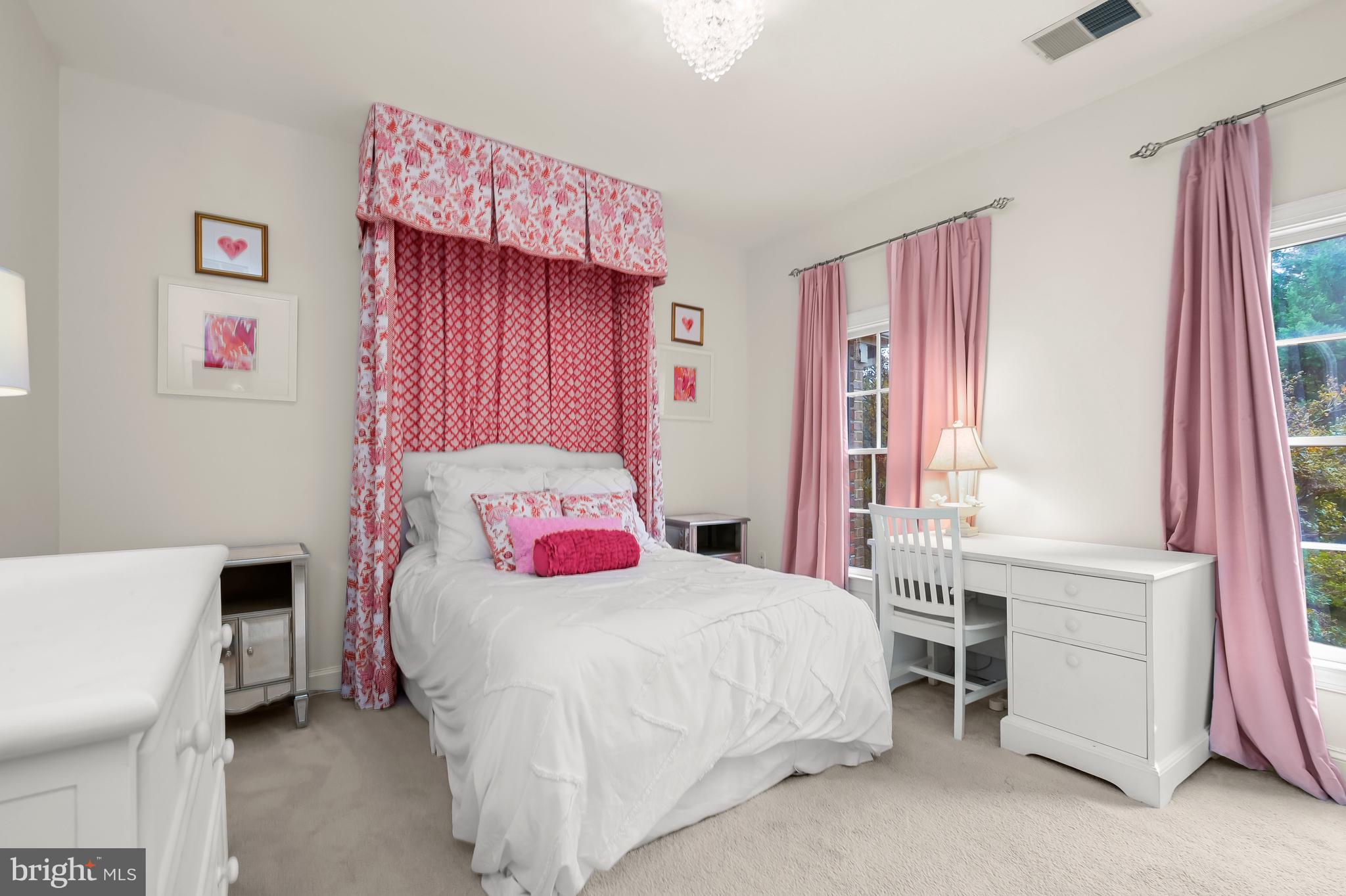 LOCUST RIDGE - Residential