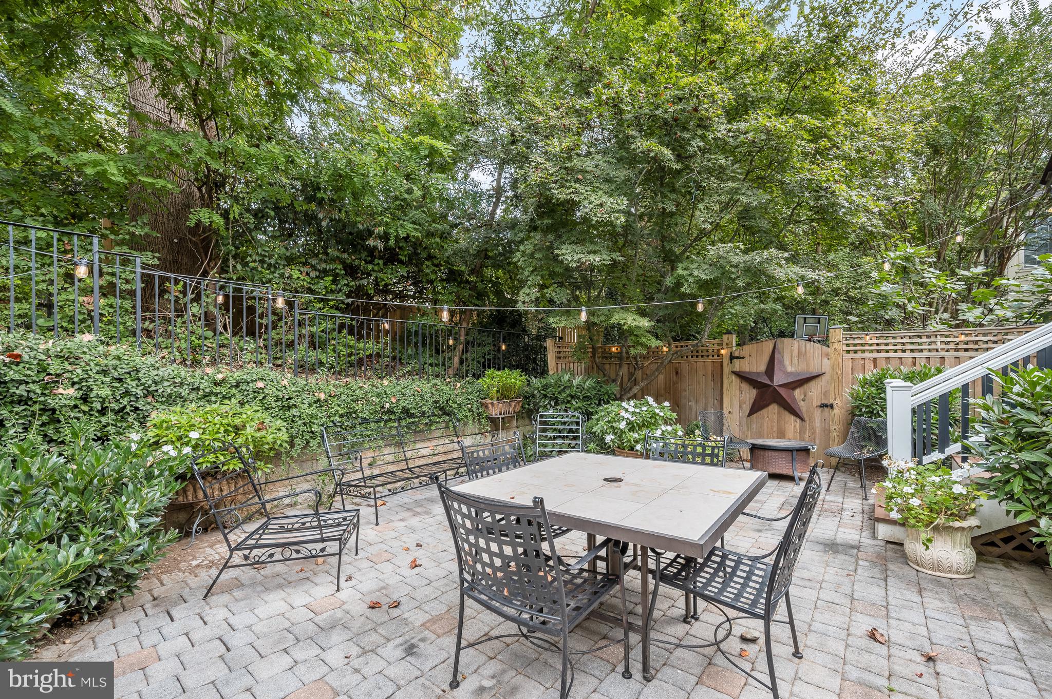 LOCUST RIDGE - Residential