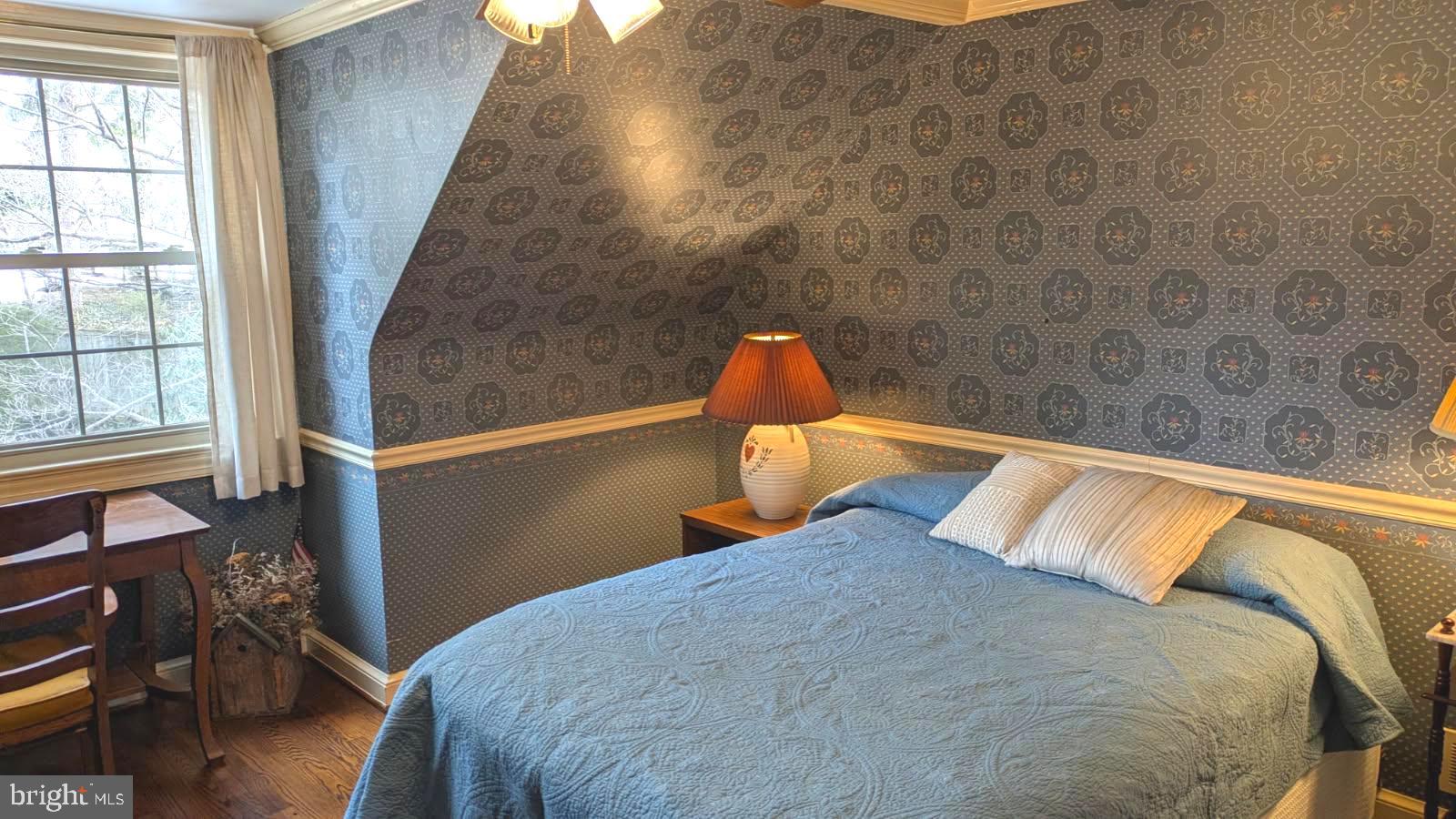 WILLIAMSBURG VILLAGE - Residential