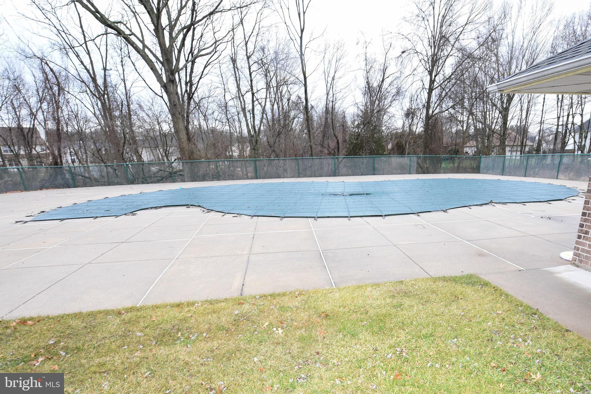 HAMPTON CROSSING - Residential