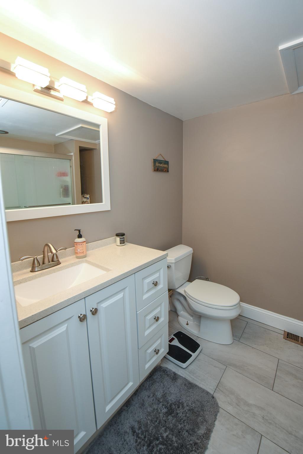 HAMPTON CROSSING - Residential