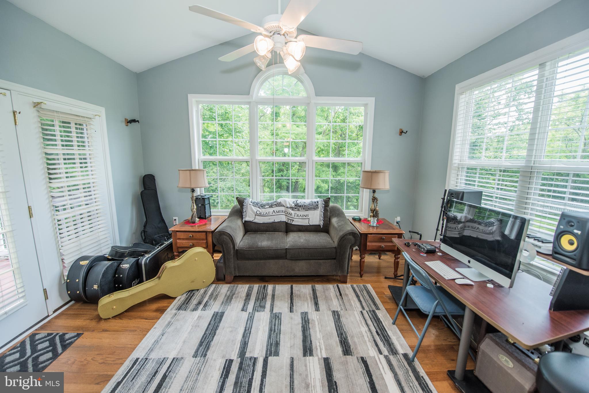 POINT VIEW - Residential