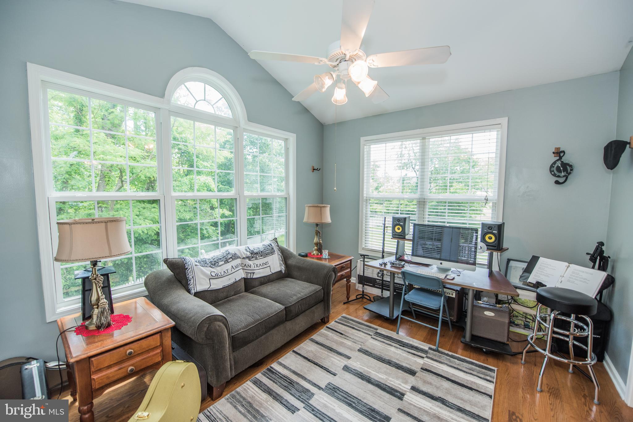 POINT VIEW - Residential