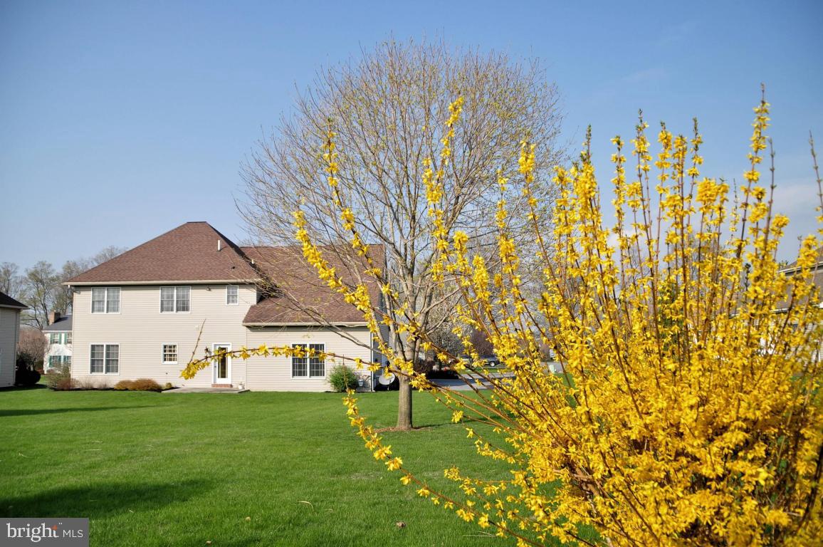 FAIRVIEW ESTATES - Residential