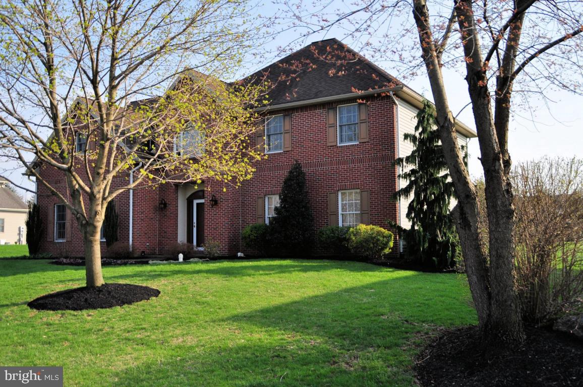 FAIRVIEW ESTATES - Residential