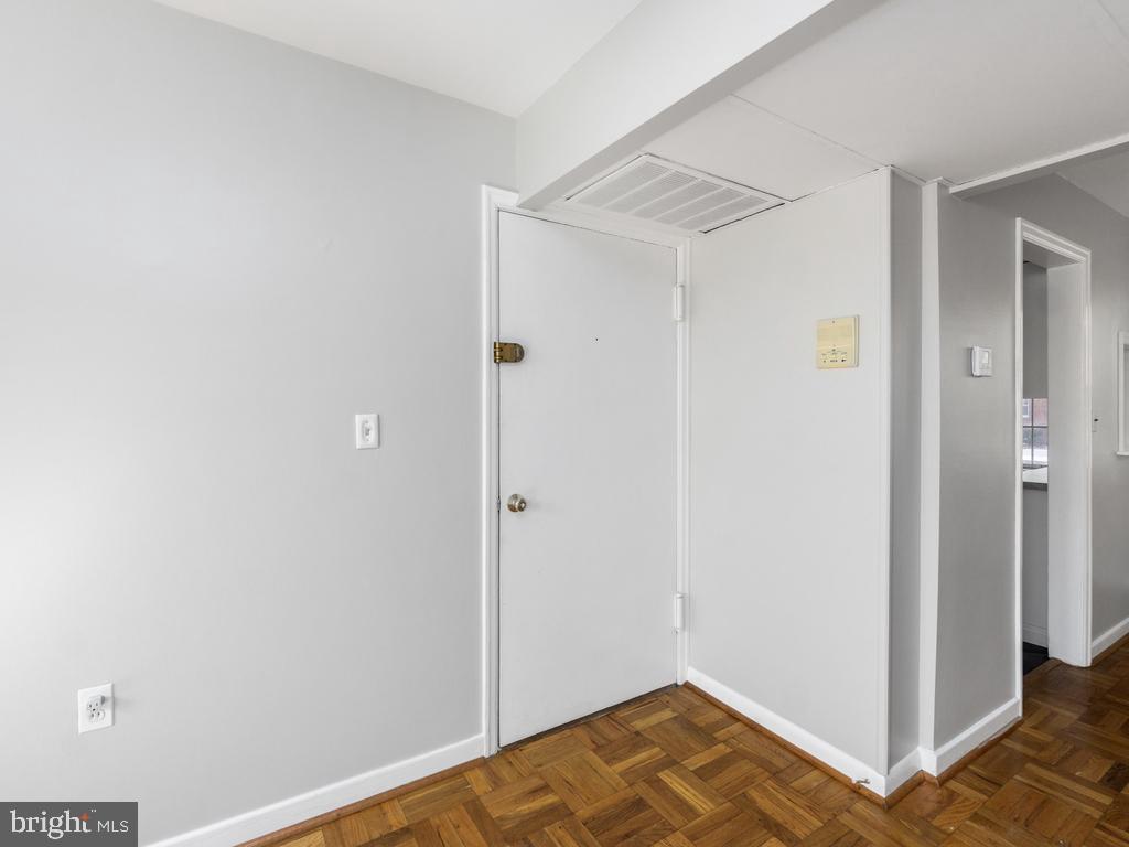 BELLE VIEW CONDOMINIUMS - Residential Lease