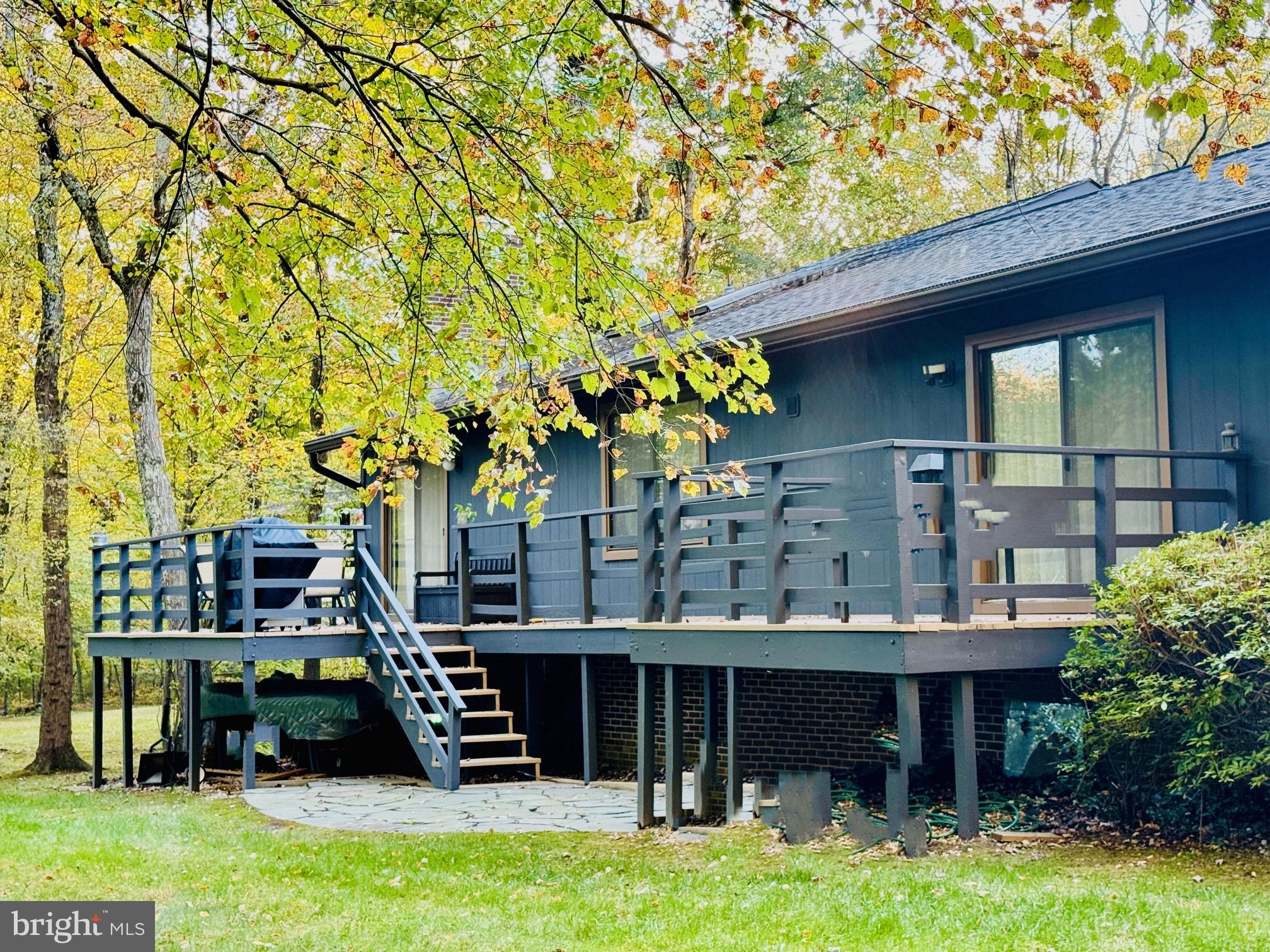 3209 BARKLEY DRIVE