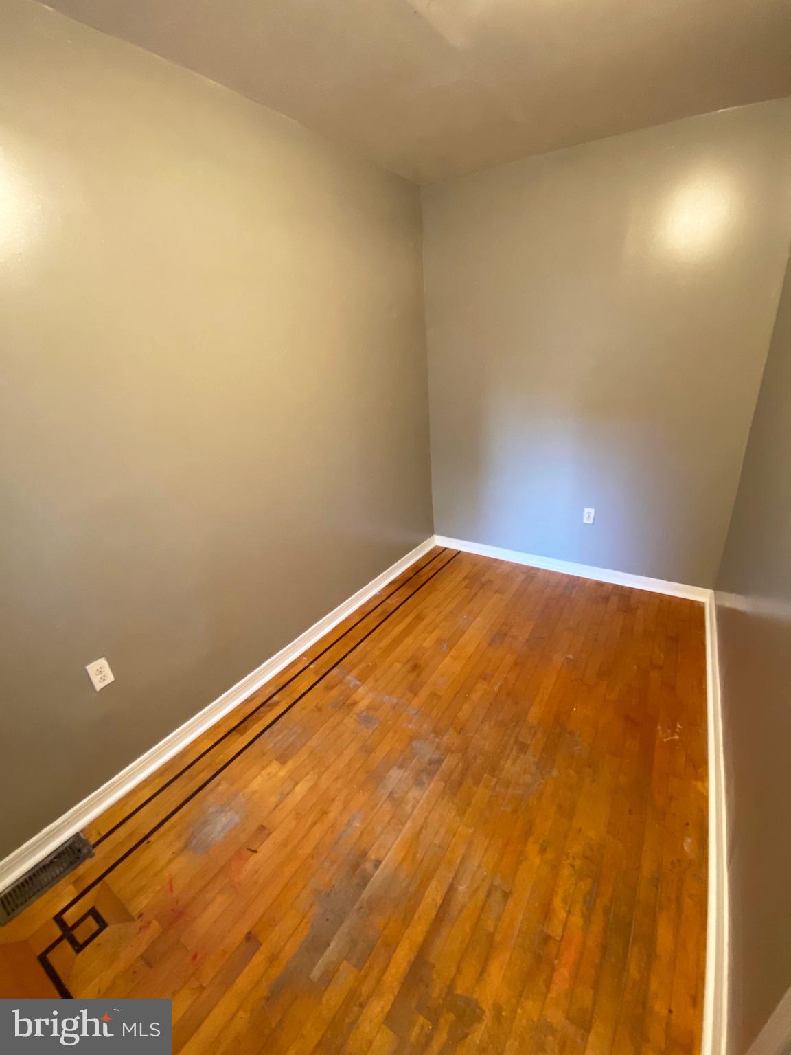 KENSINGTON - Residential Lease