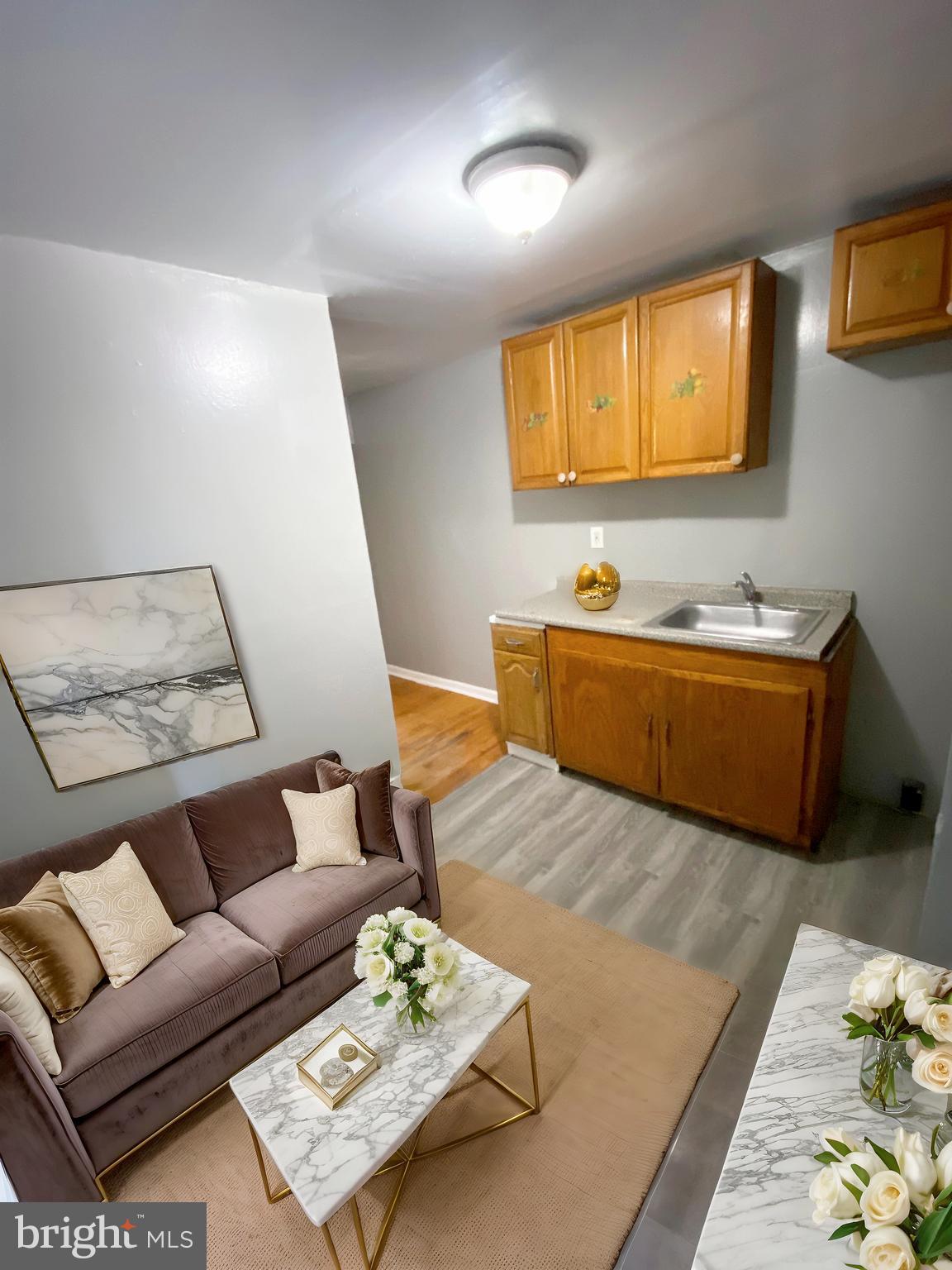 KENSINGTON - Residential Lease