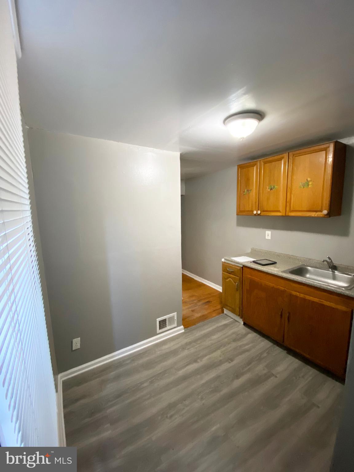 KENSINGTON - Residential Lease