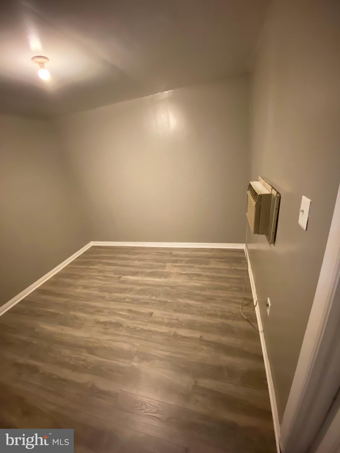 KENSINGTON - Residential Lease