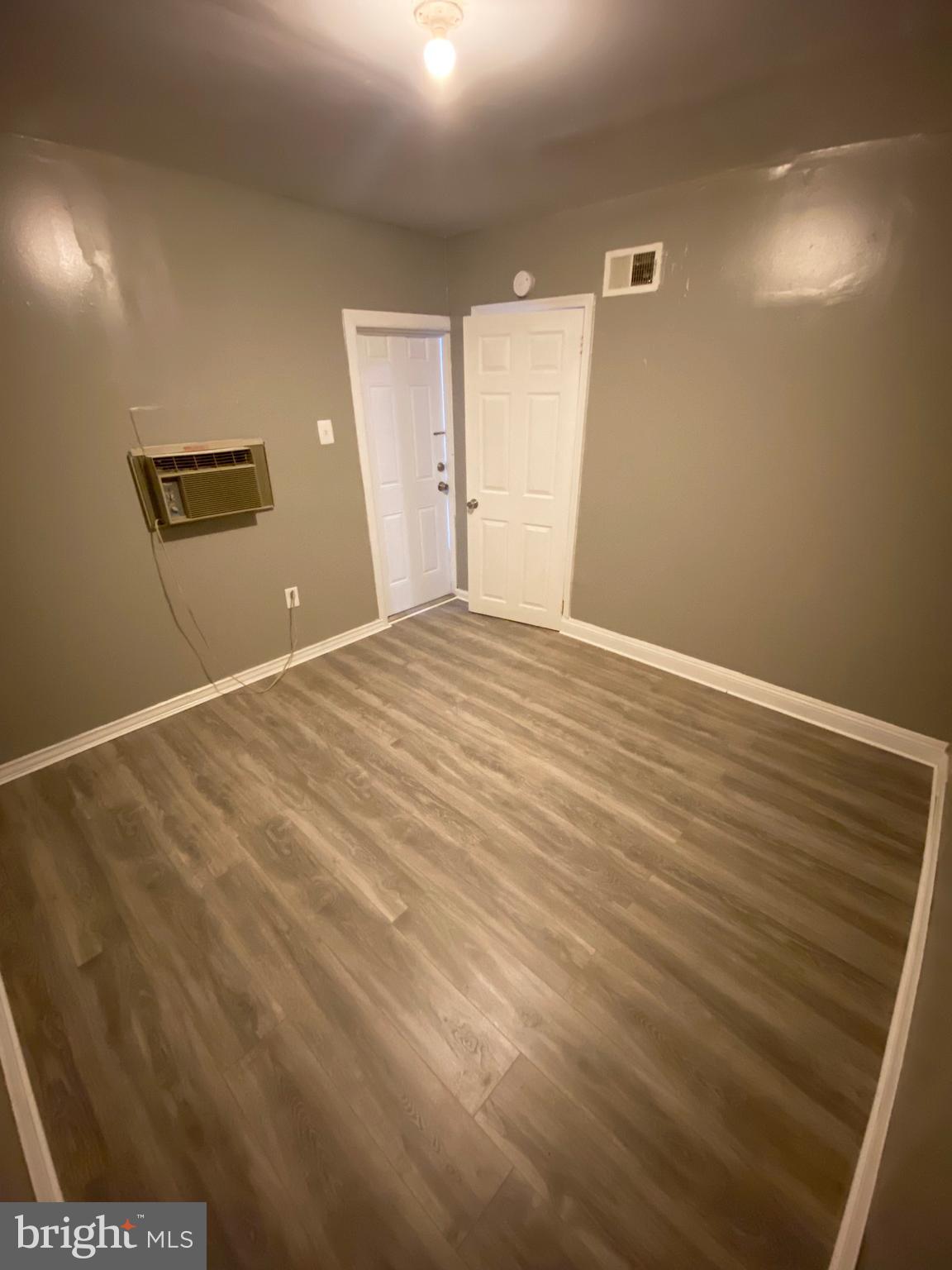 KENSINGTON - Residential Lease