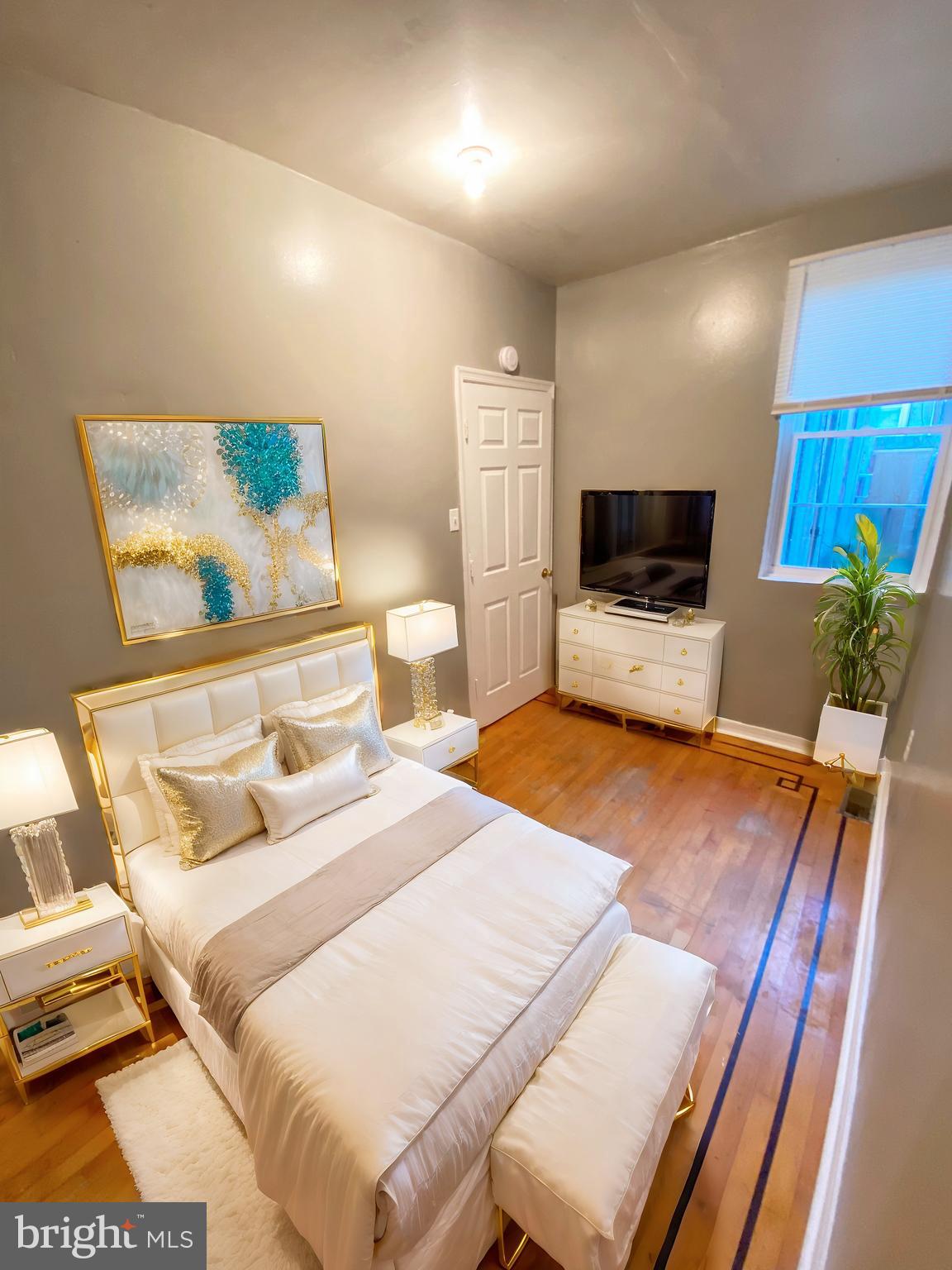 KENSINGTON - Residential Lease