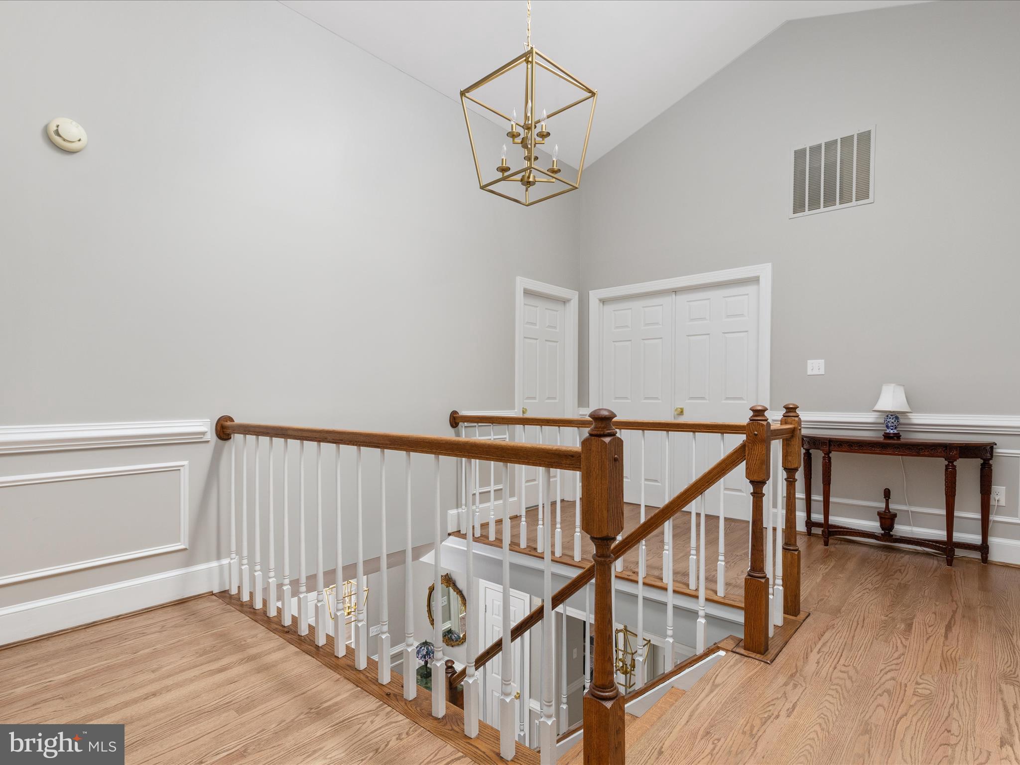 CLIFTON - Residential