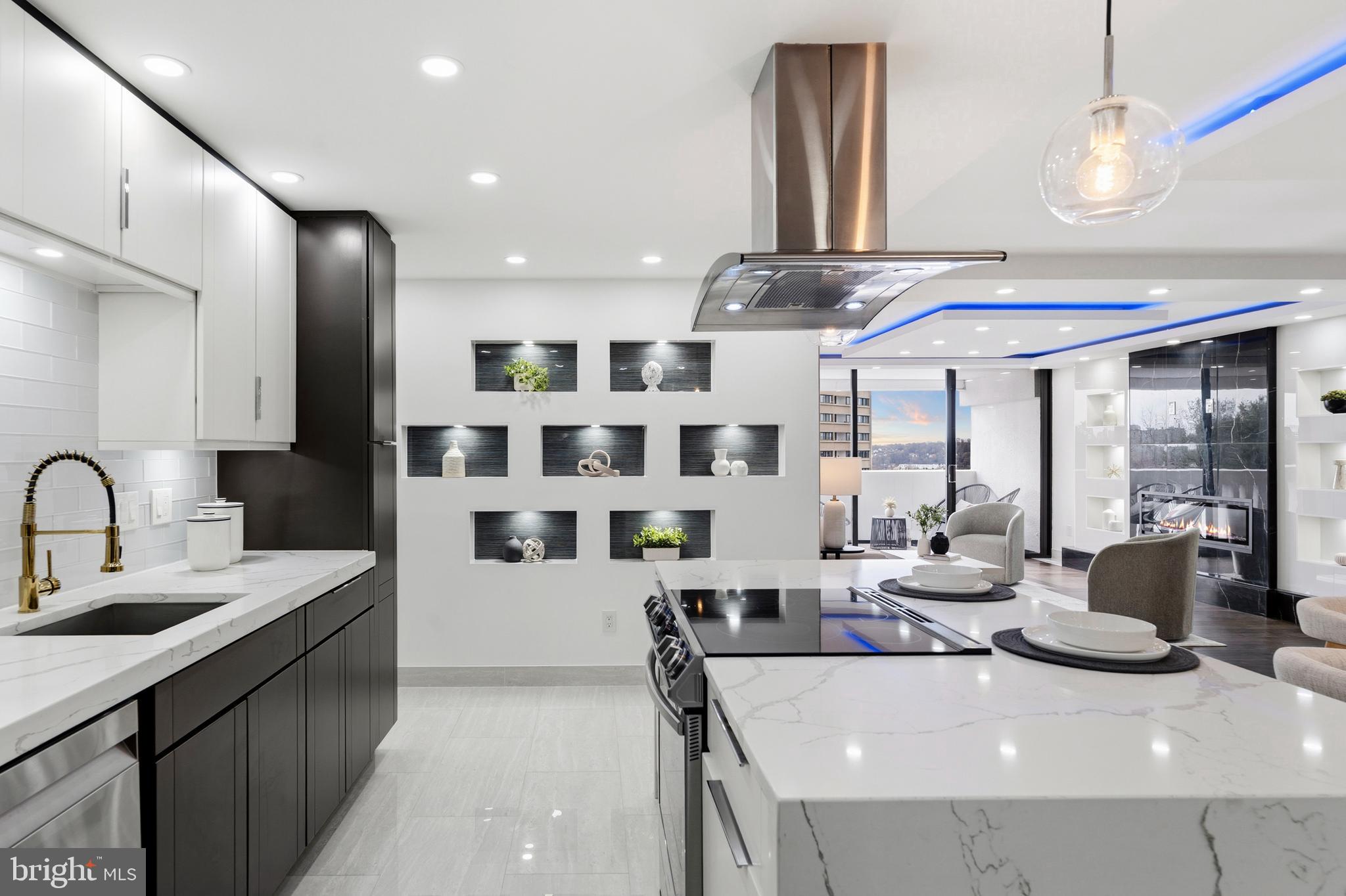 ALEXANDRIA KNOLLS - Residential