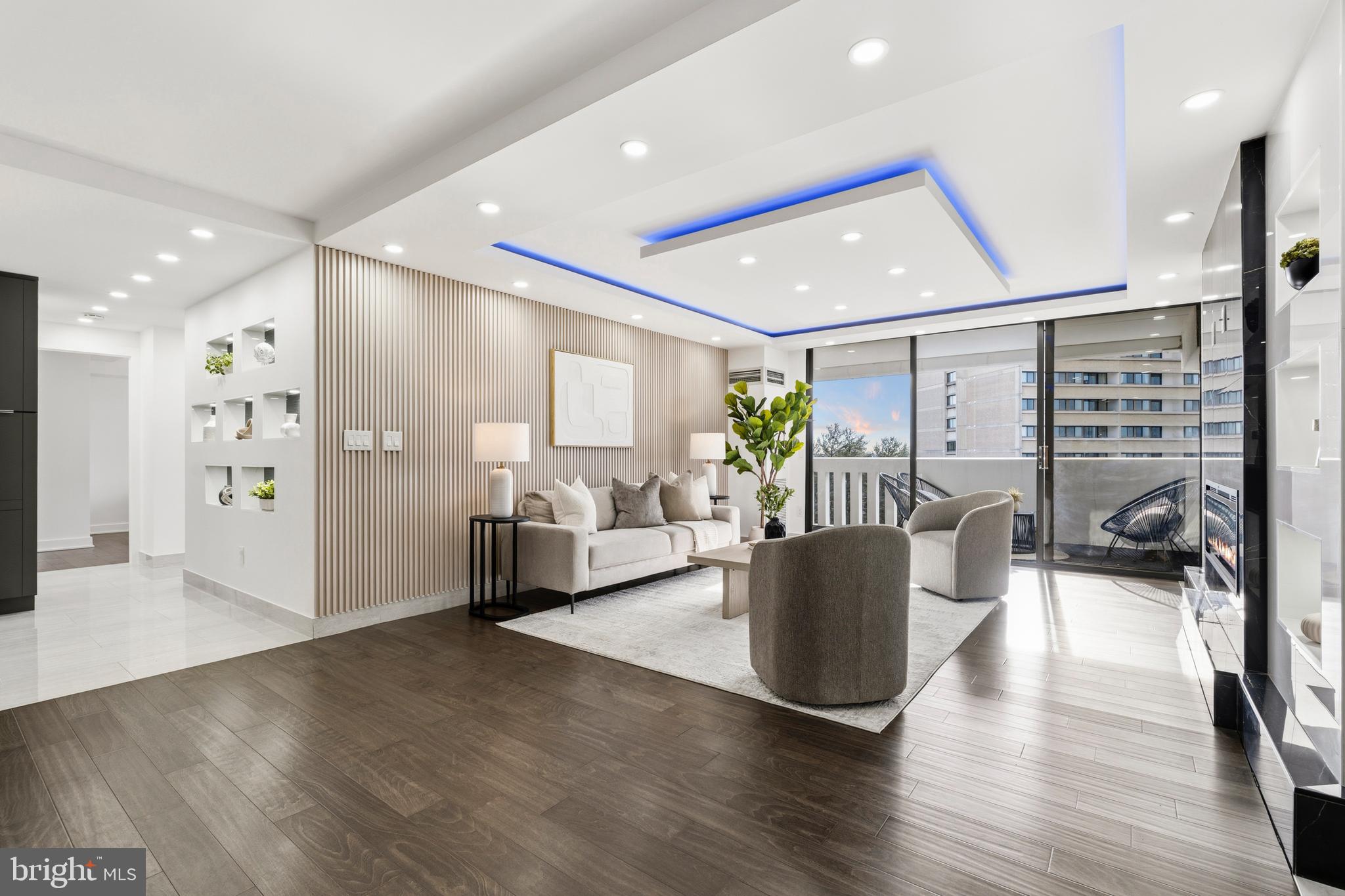 ALEXANDRIA KNOLLS - Residential