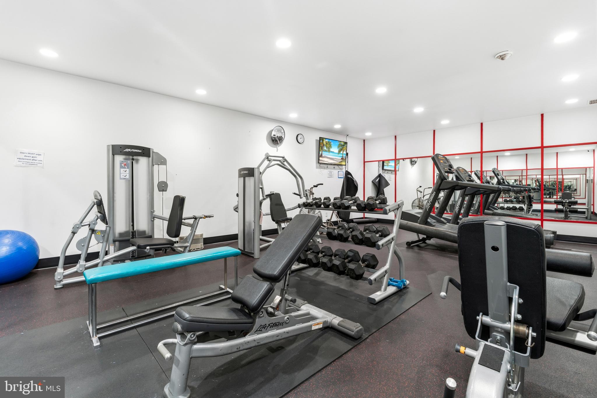 ALEXANDRIA KNOLLS - Residential