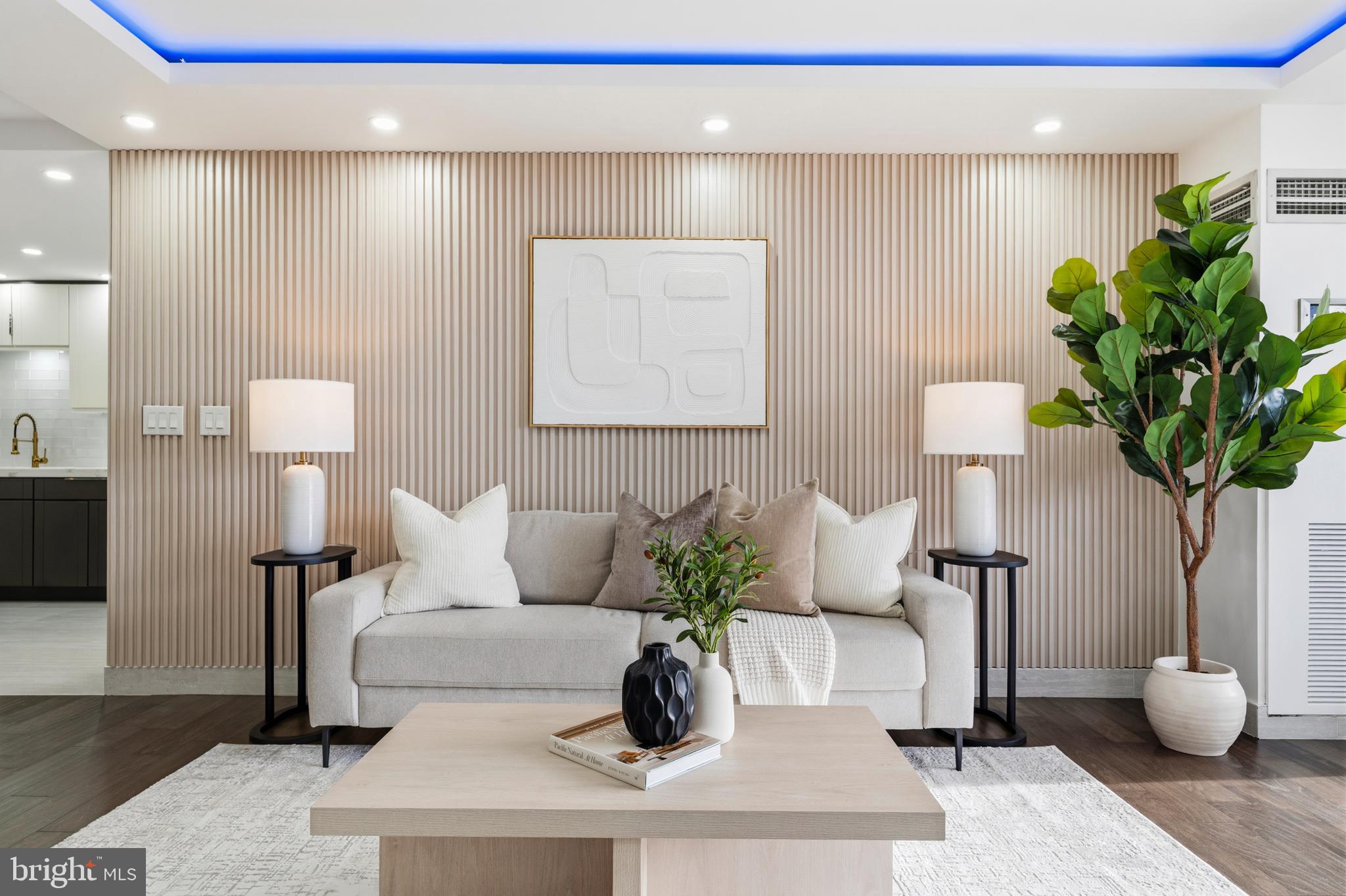 ALEXANDRIA KNOLLS - Residential