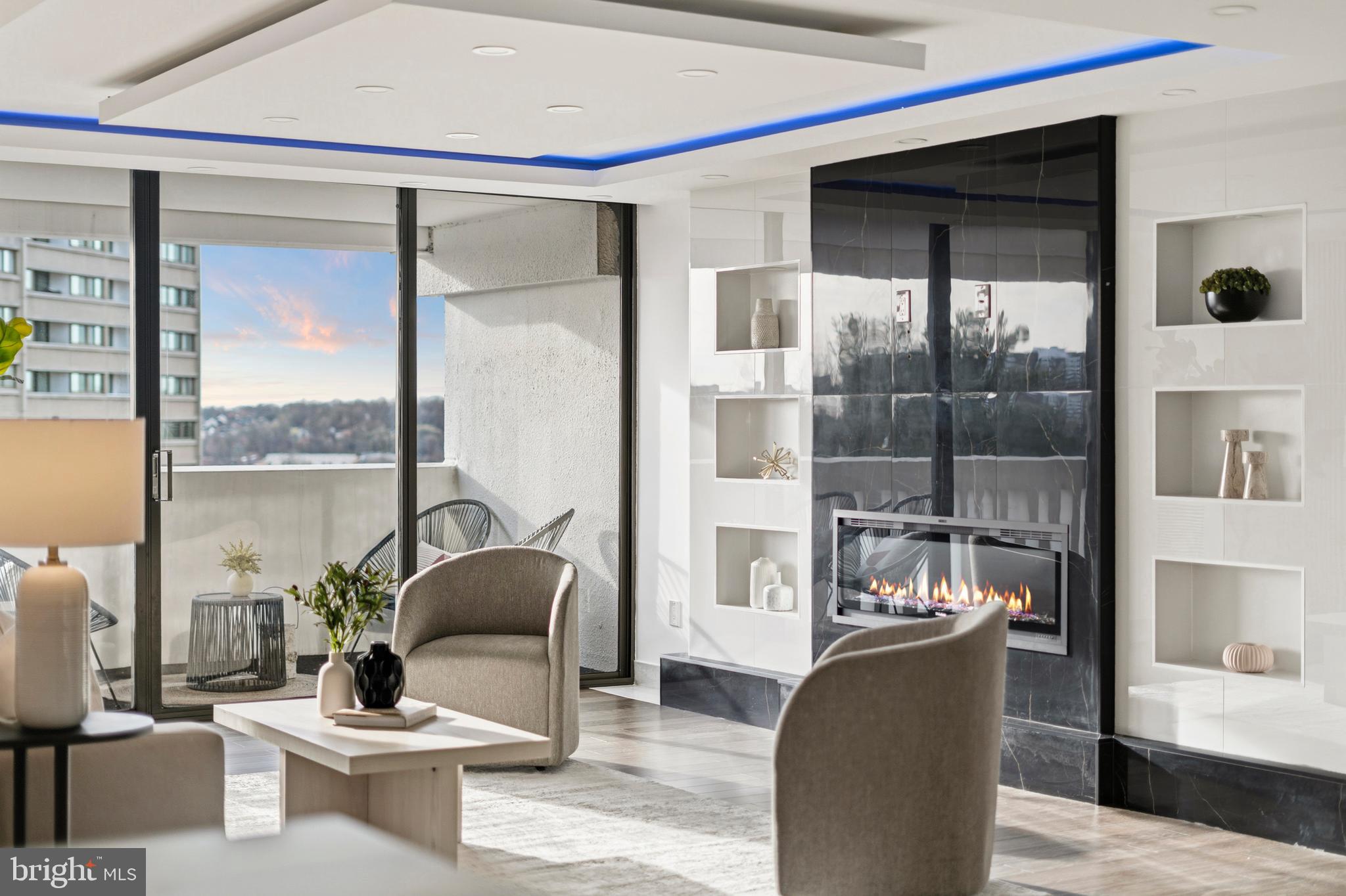 ALEXANDRIA KNOLLS - Residential