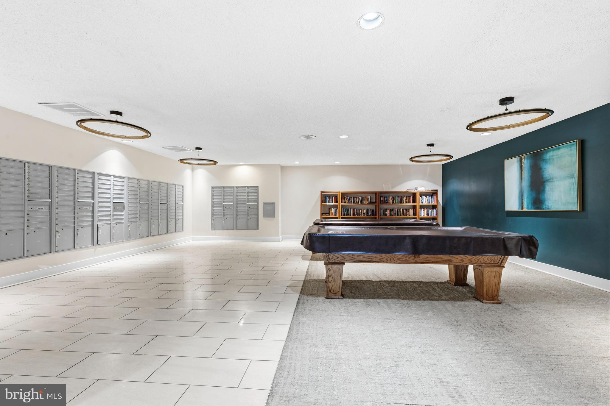 ALEXANDRIA KNOLLS - Residential