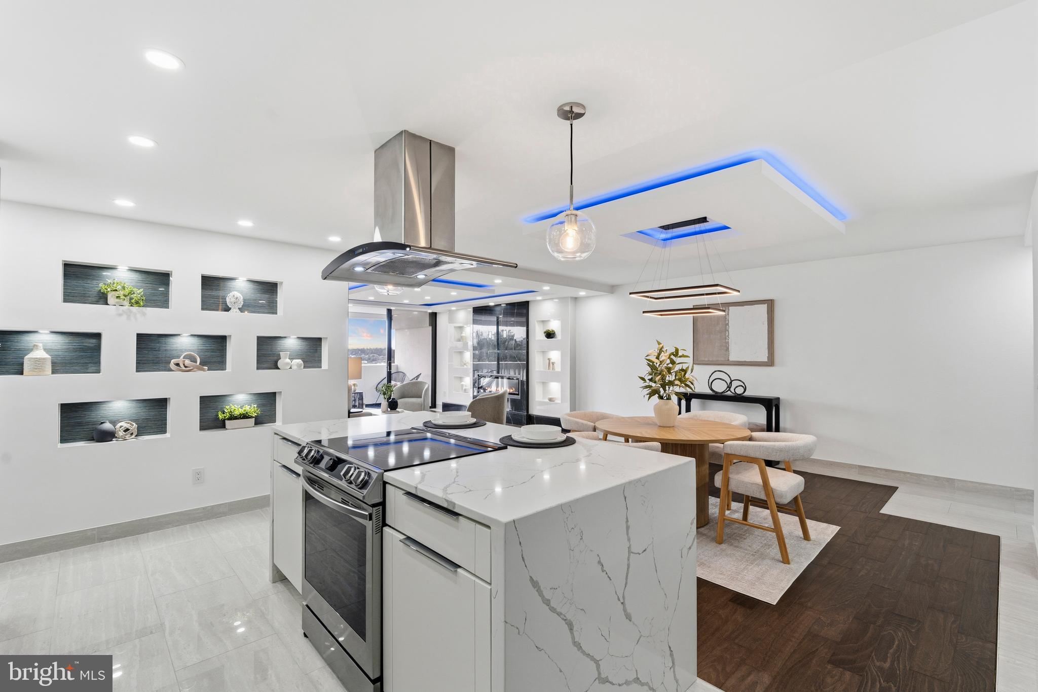 ALEXANDRIA KNOLLS - Residential