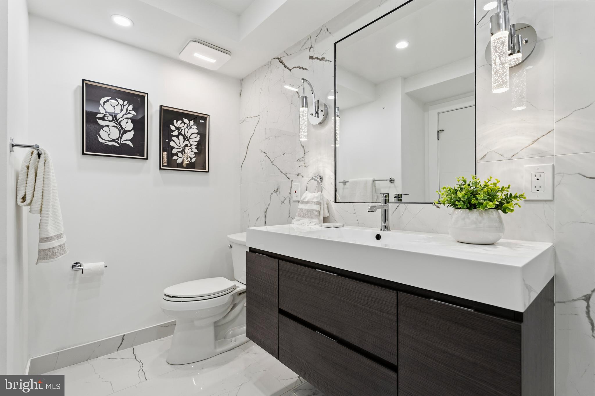 ALEXANDRIA KNOLLS - Residential