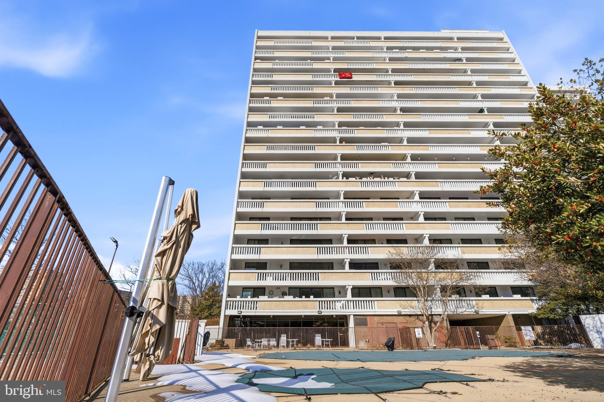 ALEXANDRIA KNOLLS - Residential