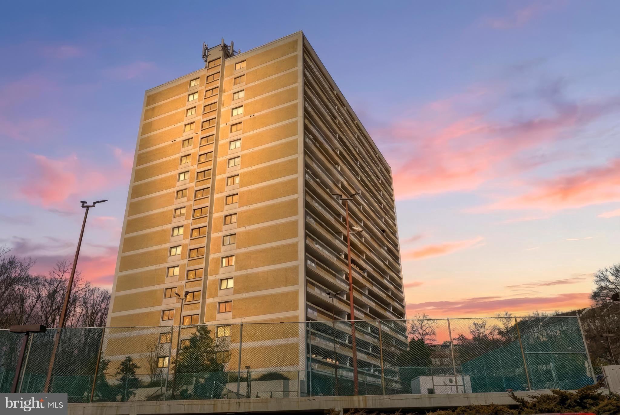 ALEXANDRIA KNOLLS - Residential