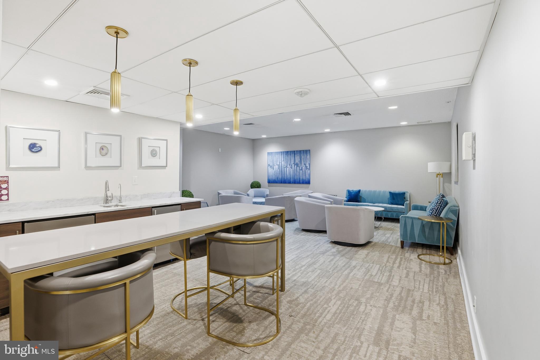 ALEXANDRIA KNOLLS - Residential