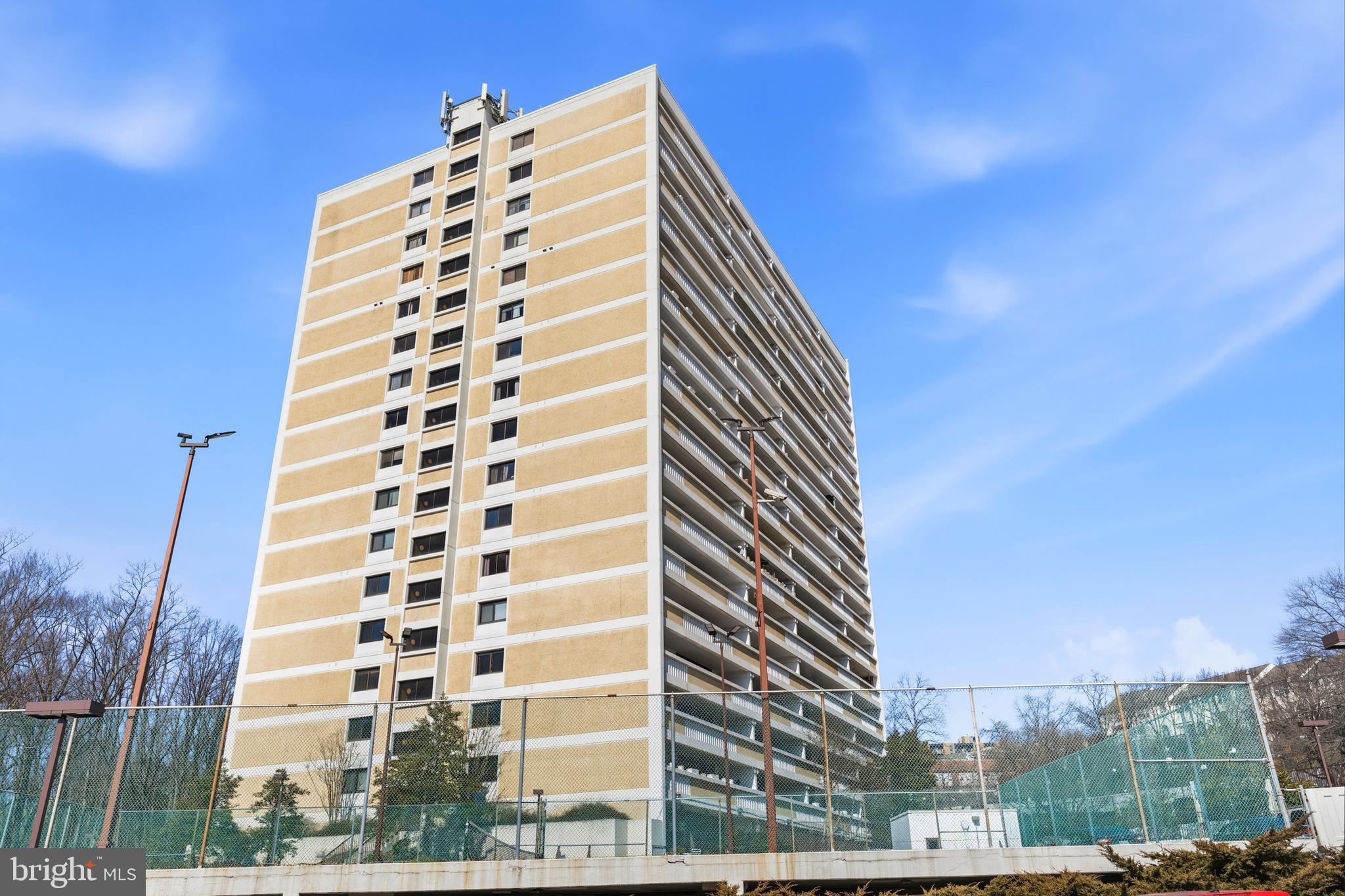 ALEXANDRIA KNOLLS - Residential