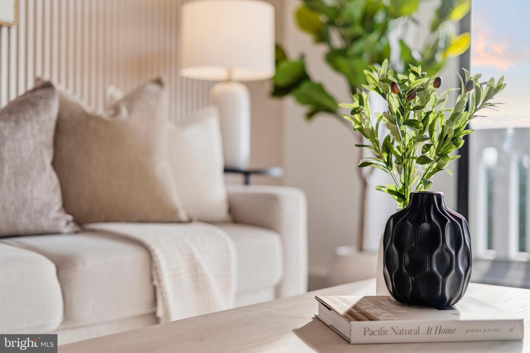 ALEXANDRIA KNOLLS - Residential