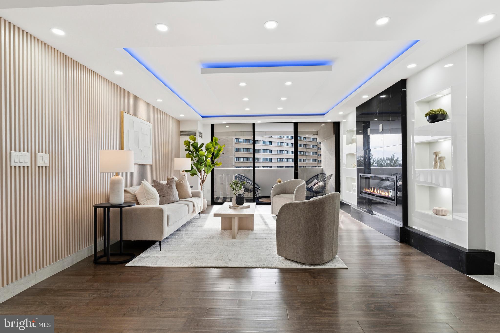 ALEXANDRIA KNOLLS - Residential