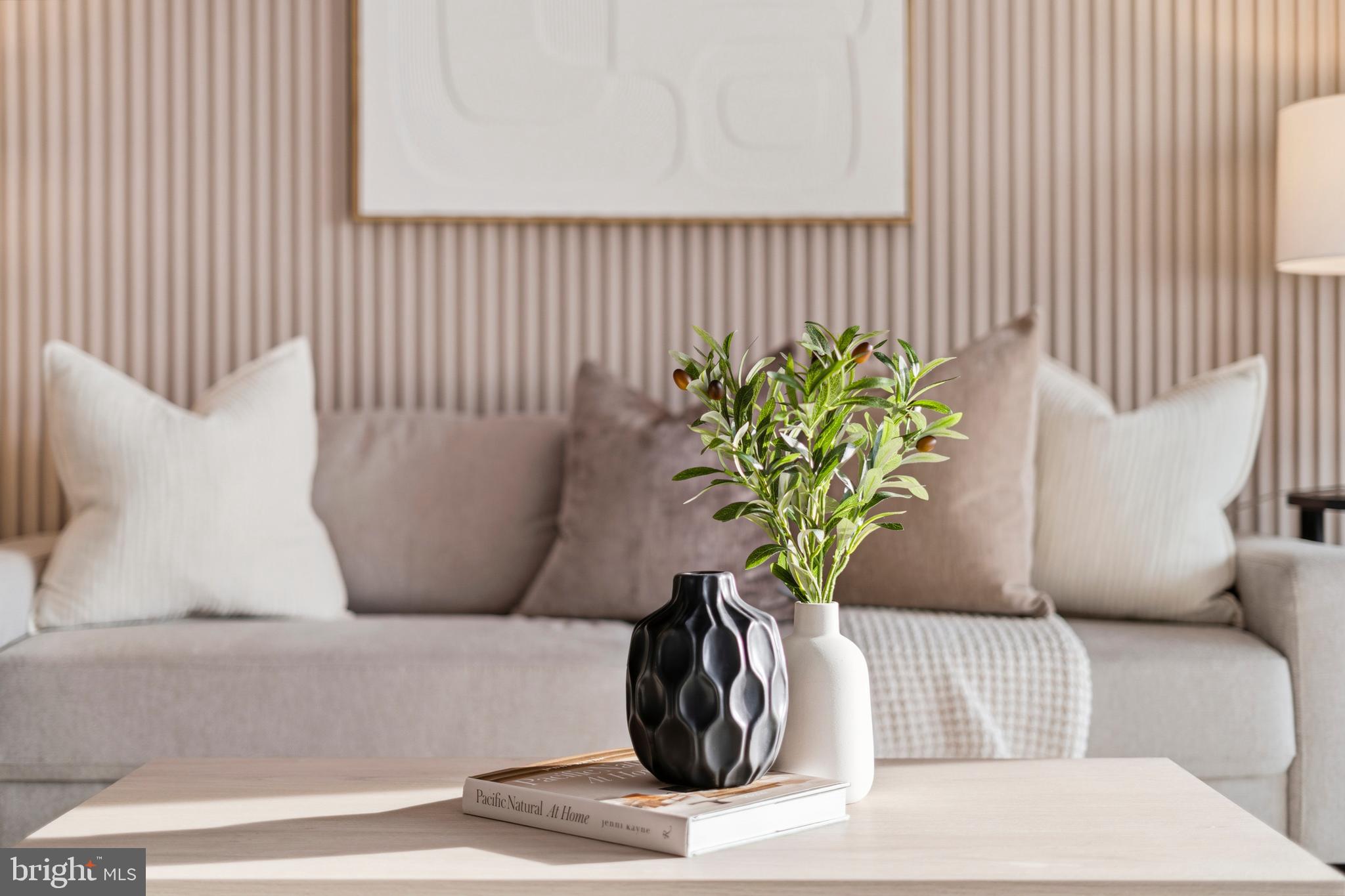 ALEXANDRIA KNOLLS - Residential