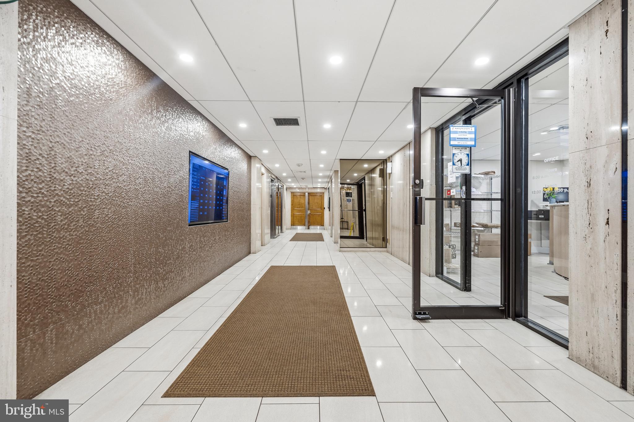 ALEXANDRIA KNOLLS - Residential