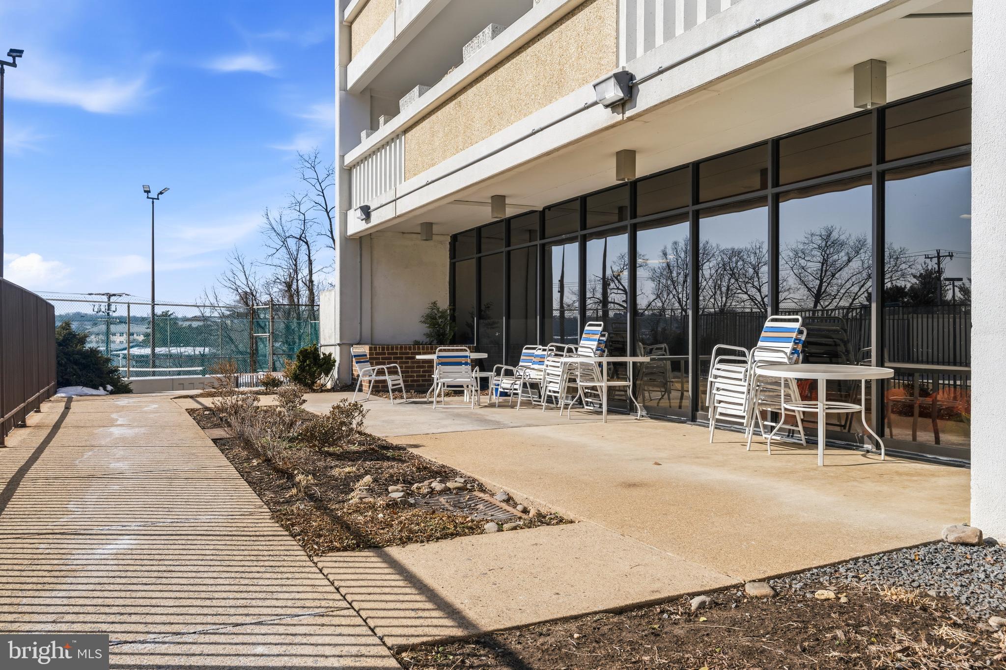 ALEXANDRIA KNOLLS - Residential